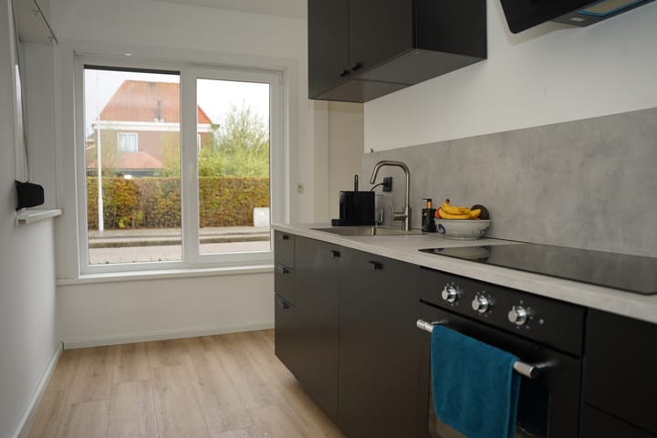 Photo 12 of Mgr. de Backerestraat 1