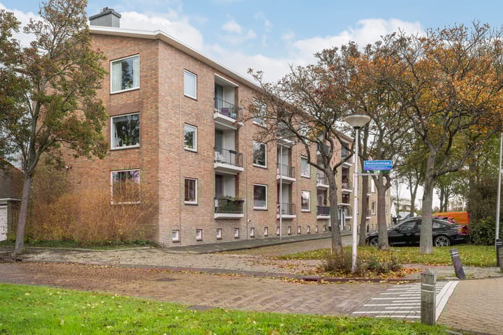 Photo 3 of Rijnvaartweg 8