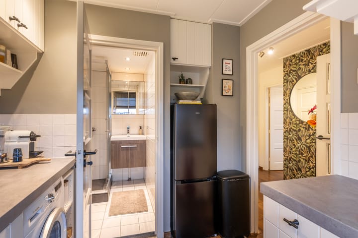 Photo 19 of Rijnvaartweg 8