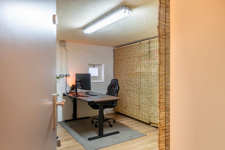 Photo 28 of Rijnvaartweg 8