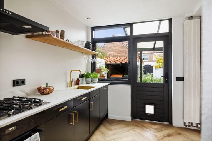 Photo 12 of Hercules Seghersstraat 8