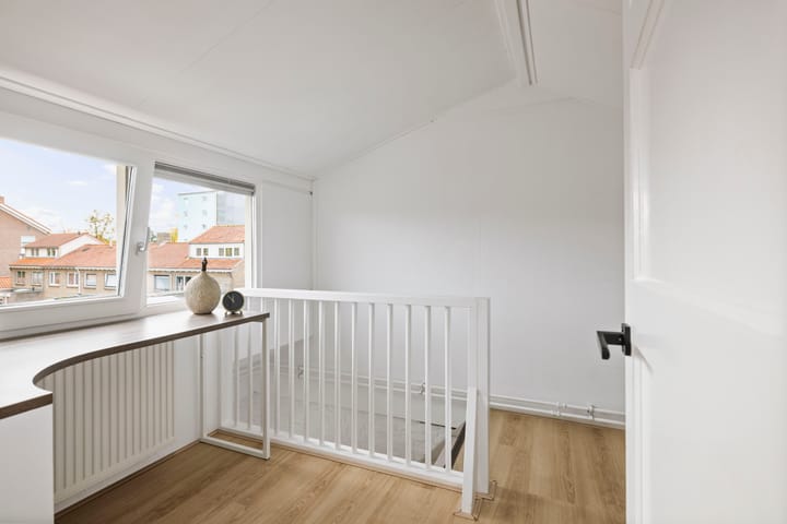 Photo 23 of Hercules Seghersstraat 8