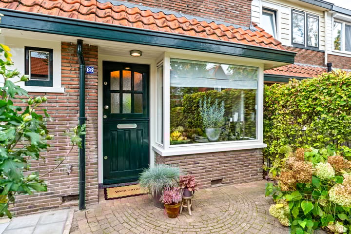 Photo 5 of Trompstraat 66