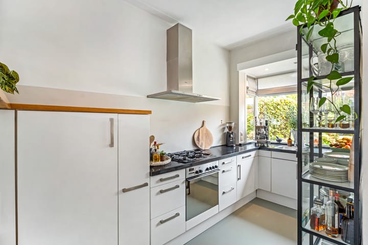 Photo 20 of Trompstraat 66