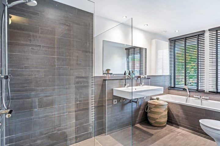 Photo 24 of Trompstraat 66