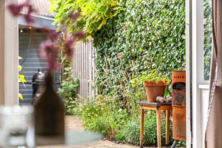 Photo 28 of Trompstraat 66