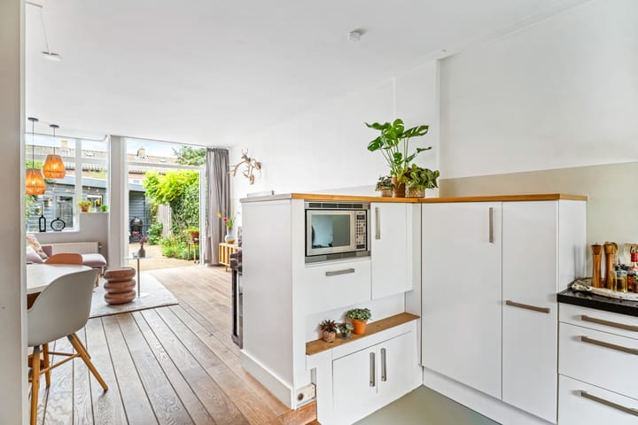 Photo 34 of Trompstraat 66