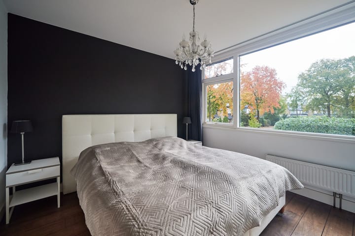 Foto 25 van van Hamelstraat 92