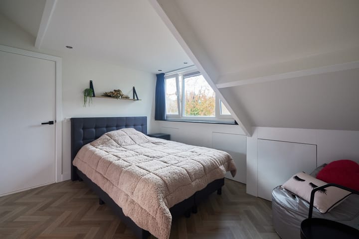 Foto 37 van van Hamelstraat 92