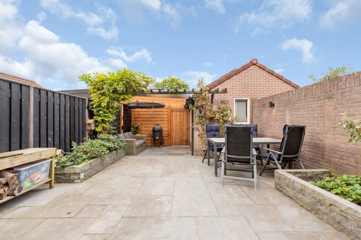 Foto 4 van Meester Folkertsstraat 7