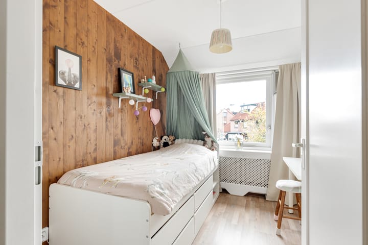 Foto 16 van Meester Folkertsstraat 7