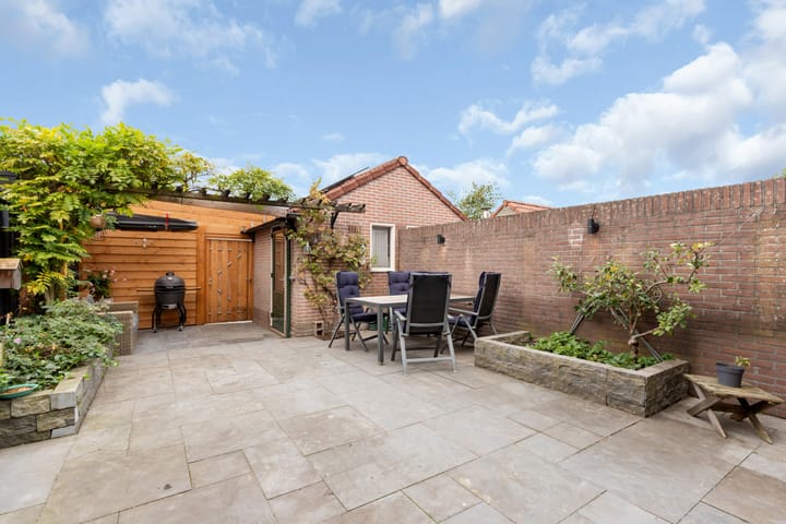 Foto 26 van Meester Folkertsstraat 7