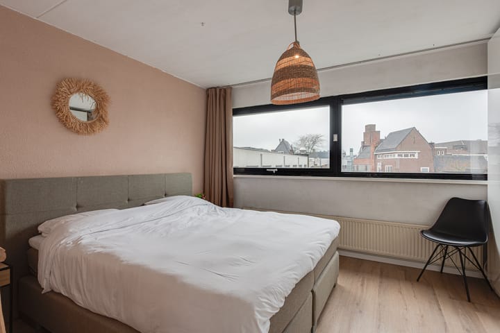 Photo 21 of Nieuwe Doelenstraat 43