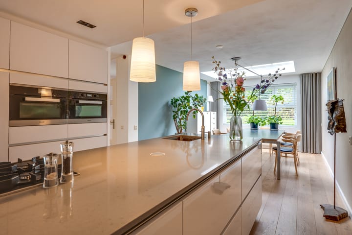 Photo 2 of Leuvenlaan 17