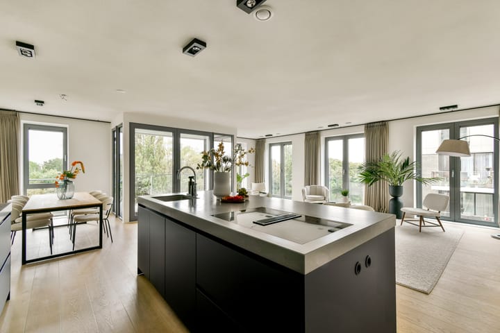 Photo 8 of Rookmelderstraat 39