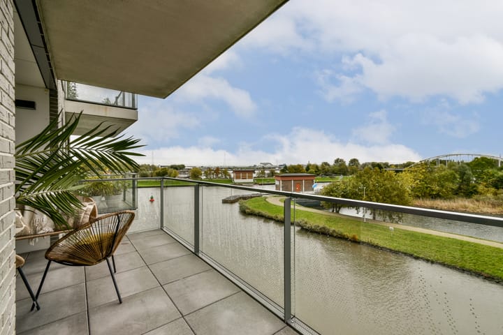 Photo 15 of Rookmelderstraat 39