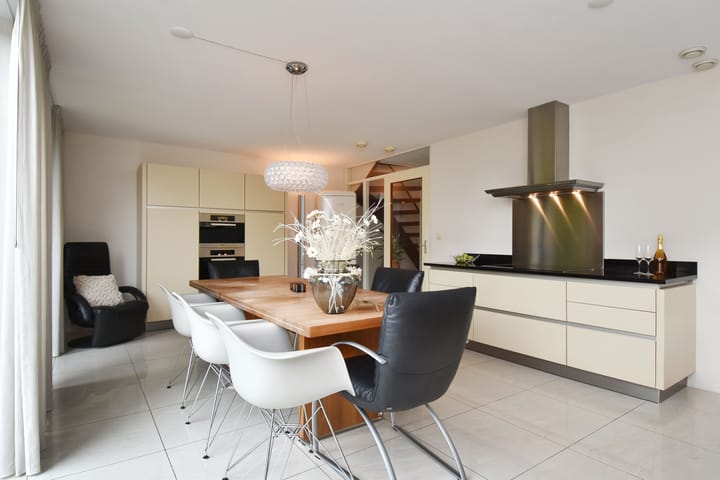 Foto 10 van Achtmanstraat 6