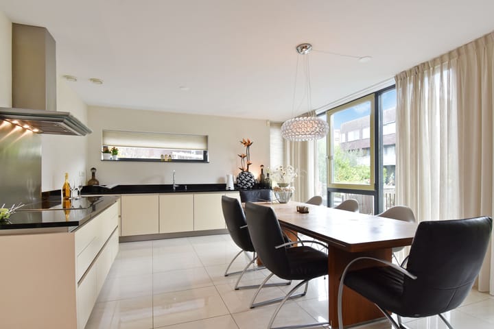 Foto 11 van Achtmanstraat 6