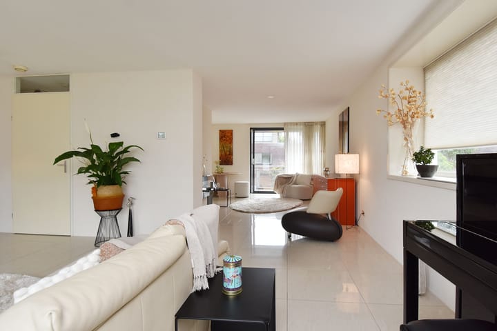 Foto 24 van Achtmanstraat 6