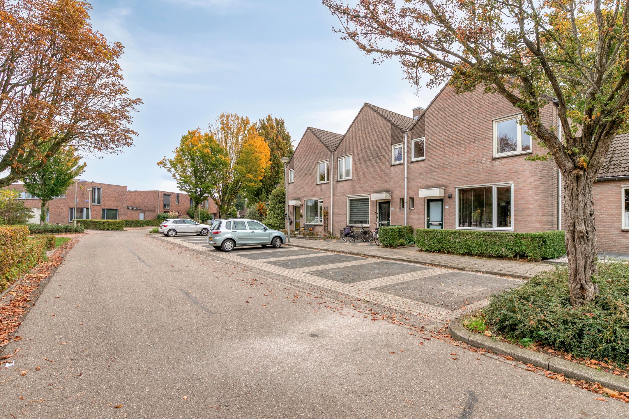 Foto 33 van Akelei 114