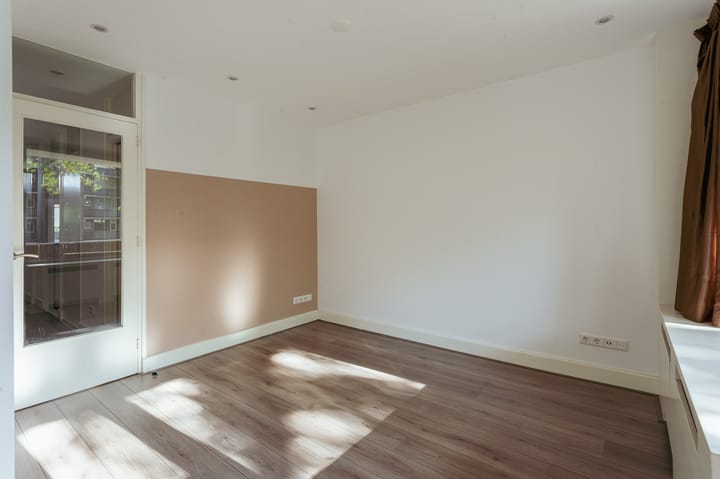 Foto 15 van Burgemeester Caan van Necklaan 98