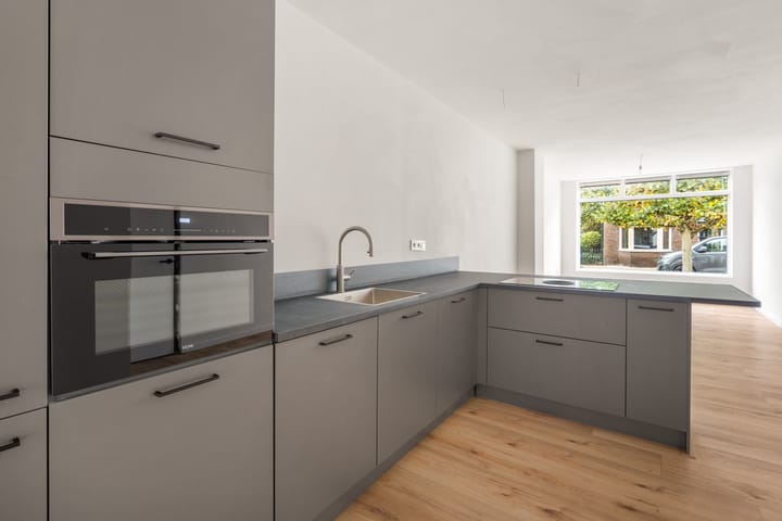 Photo 11 of Voorstraat 44