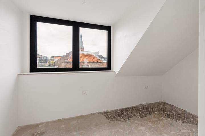 Photo 25 of Voorstraat 44