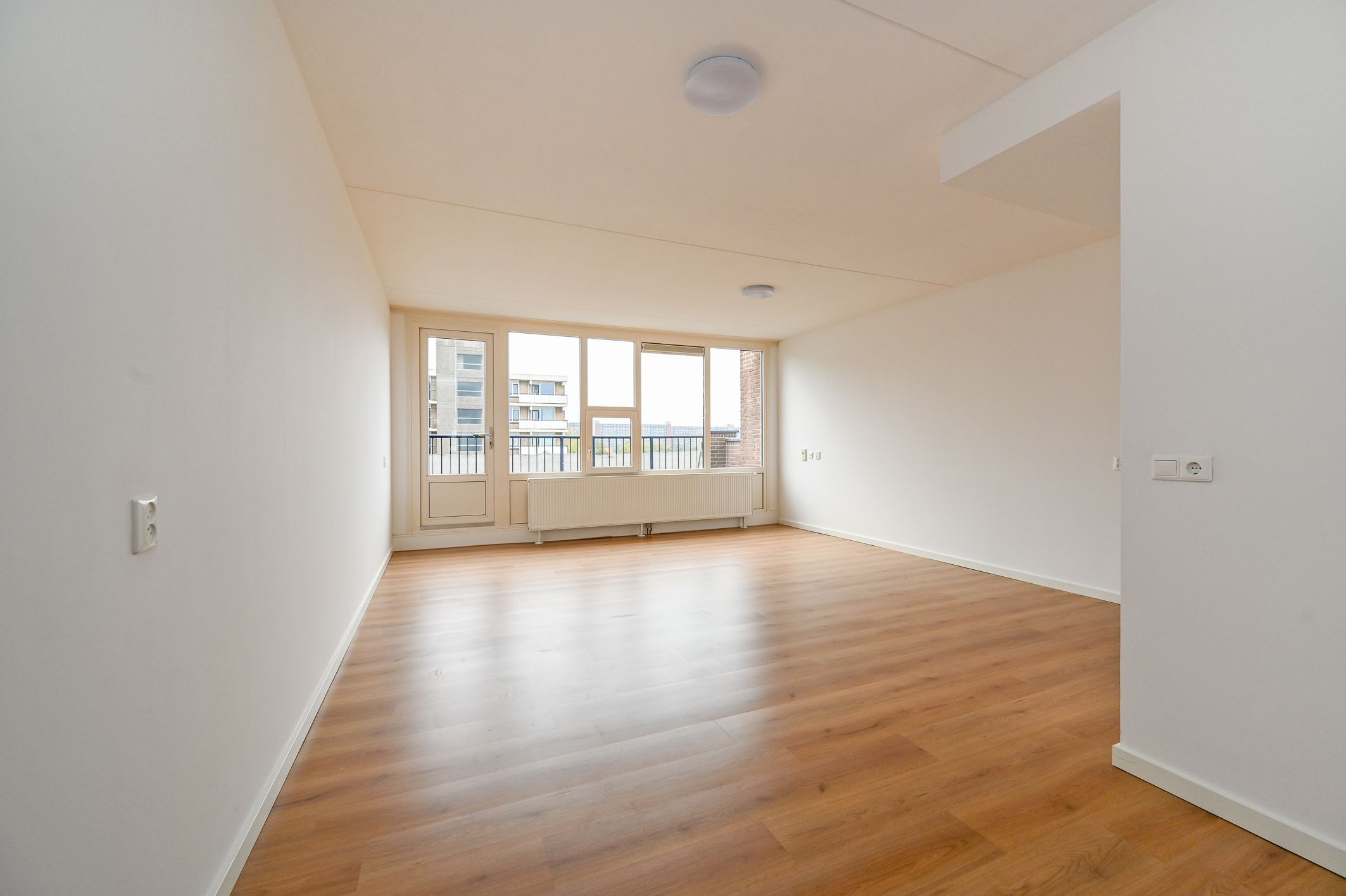 Photo 9 of Marshallplein 224