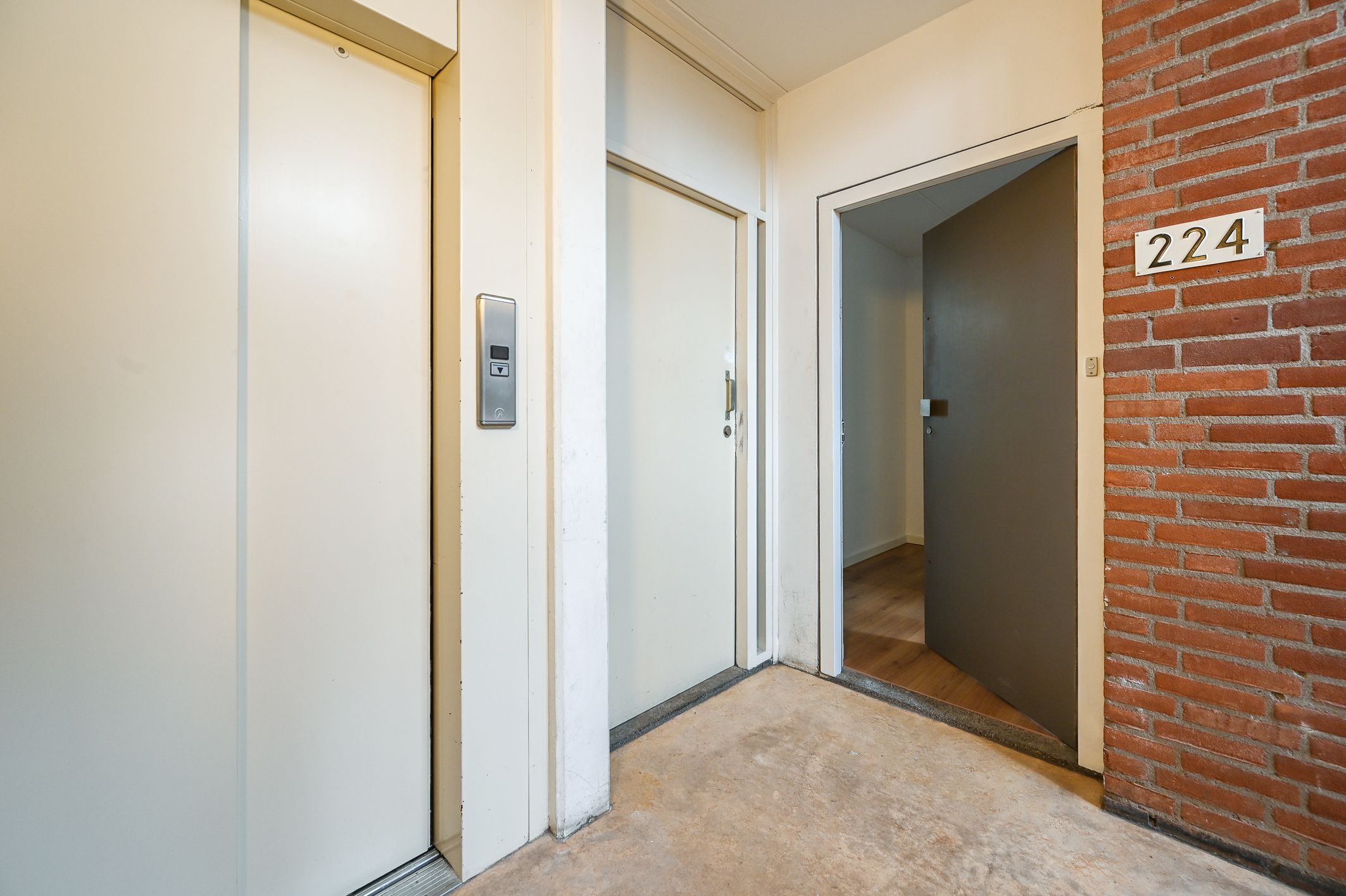 Photo 24 of Marshallplein 224