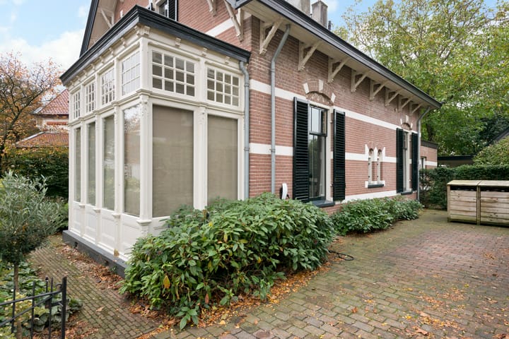 Photo 2 of Wilhelminastraat 13