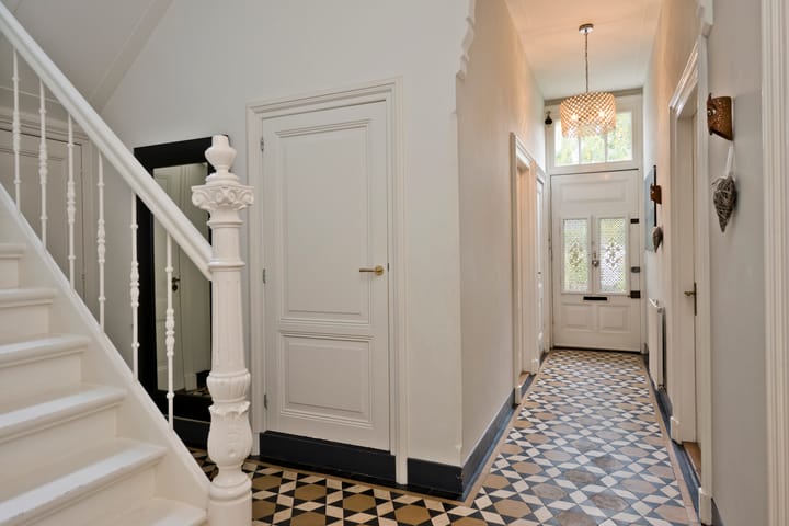 Photo 6 of Wilhelminastraat 13