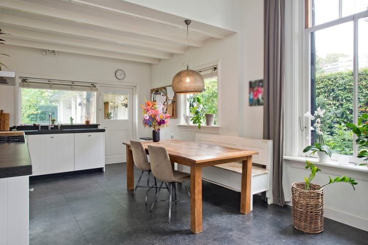 Photo 21 of Wilhelminastraat 13