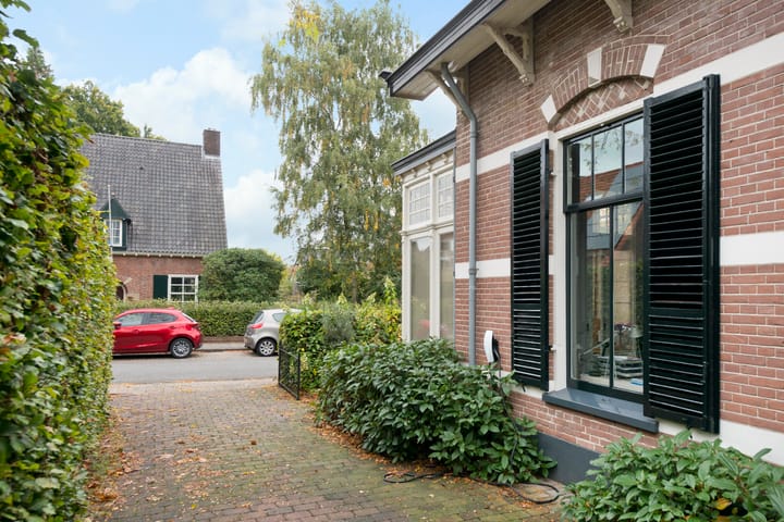 Photo 75 of Wilhelminastraat 13