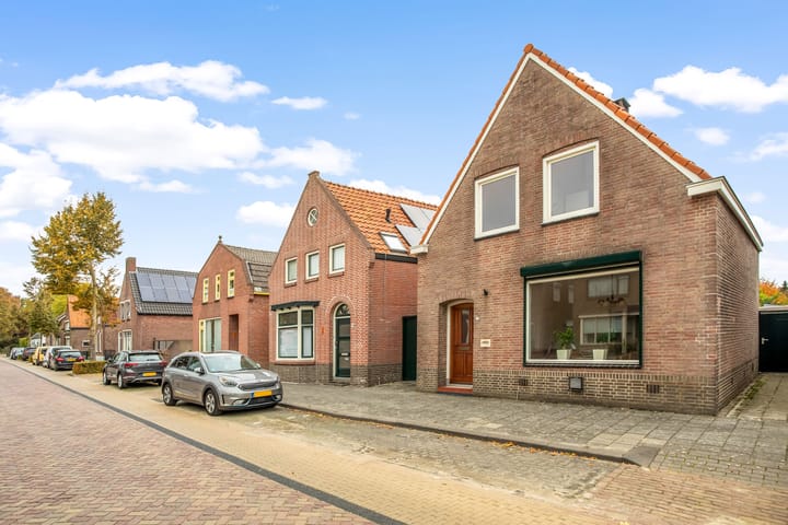 Photo 2 of Nieuwstraat 136