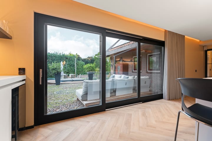 Foto 11 van Bezelhorstweg 2