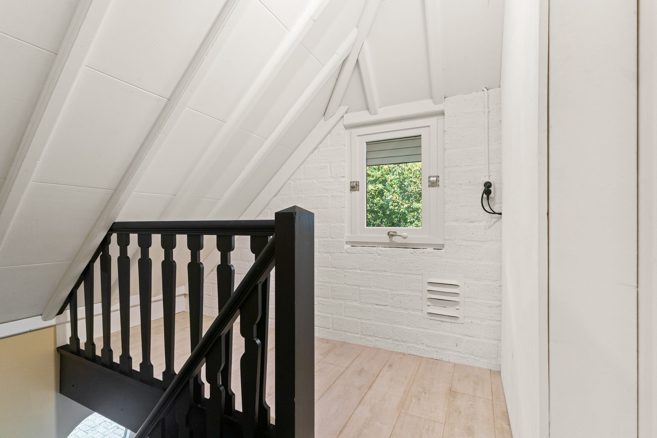 Foto 42 van Bezelhorstweg 2