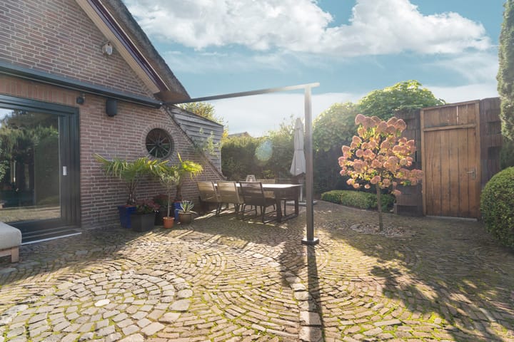 Foto 53 van Bezelhorstweg 2