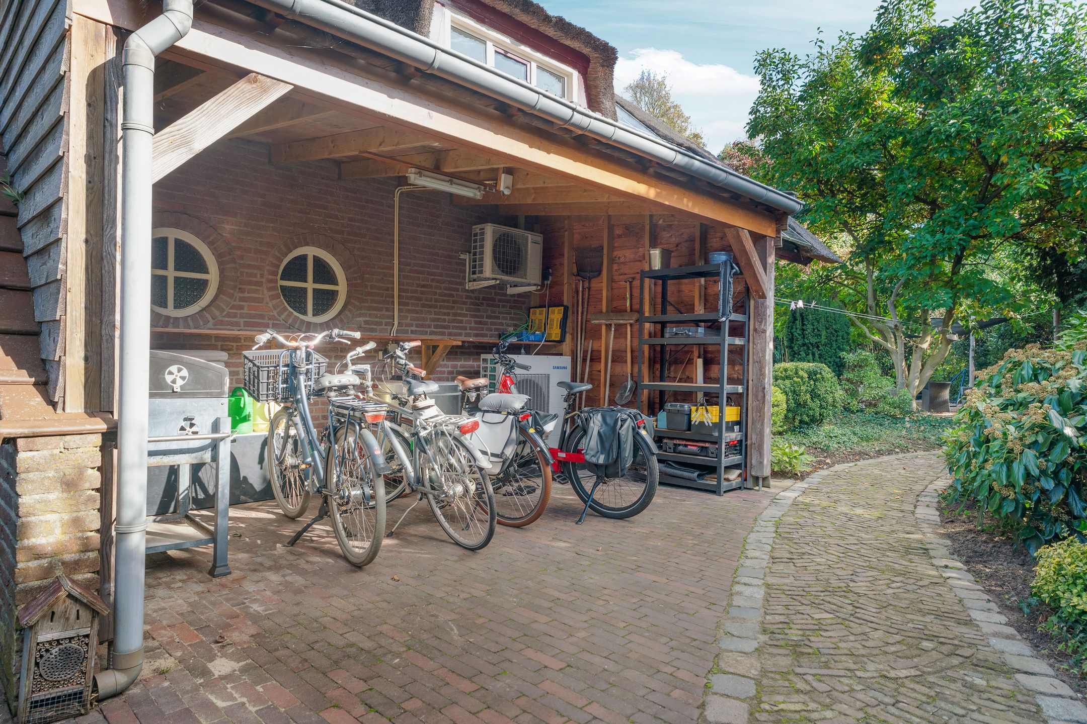 Foto 57 van Bezelhorstweg 2