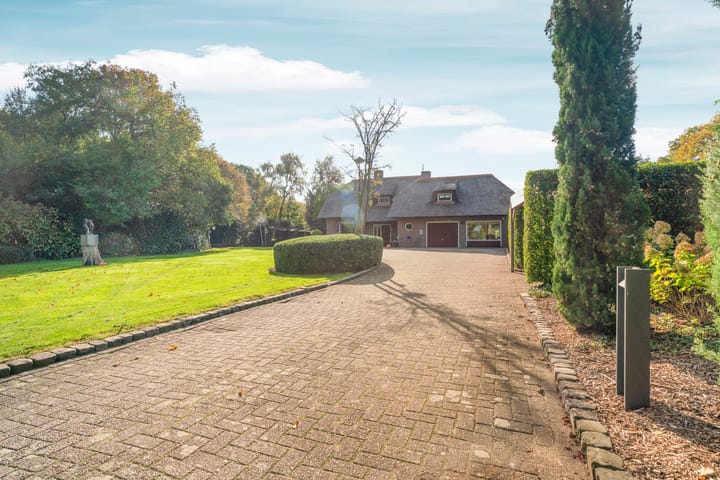 Foto 65 van Bezelhorstweg 2