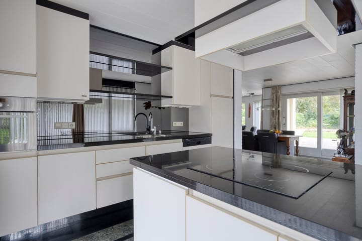 Photo 3 of Haagsittarderweg 25