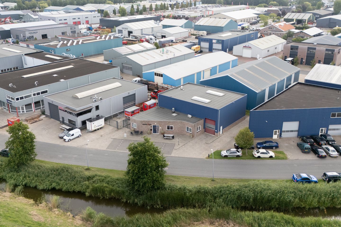 View photo 2 of Zandzegge 10