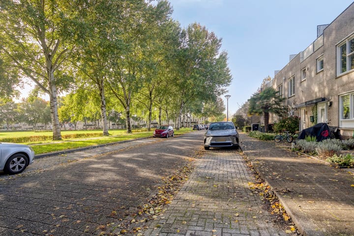 Foto 6 van C. van Eesterenplein 54