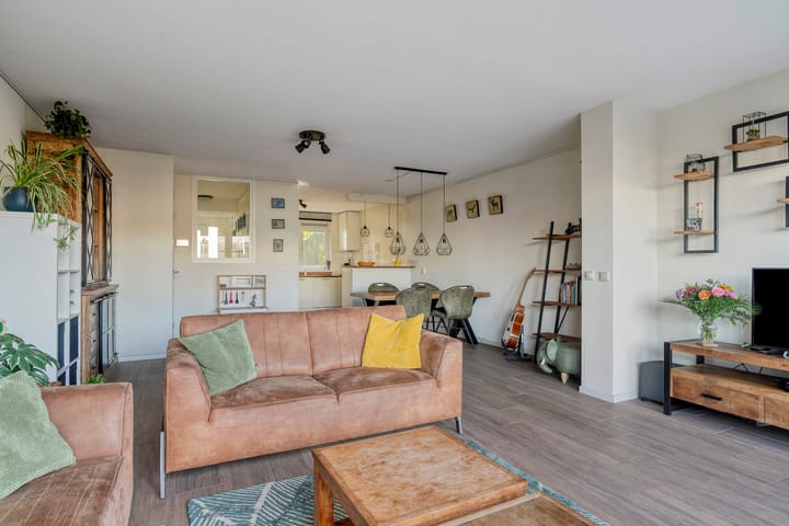 Foto 13 van C. van Eesterenplein 54