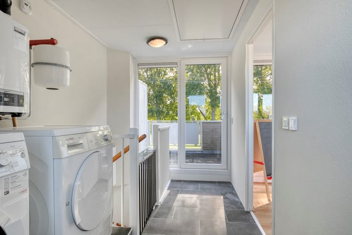 Foto 27 van C. van Eesterenplein 54