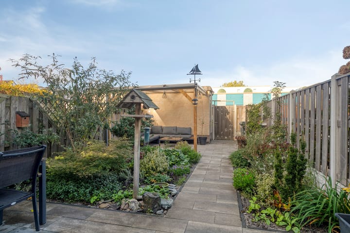 Foto 32 van C. van Eesterenplein 54