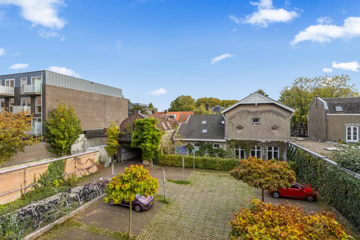 Photo 34 of Gruttersdijk 25-A