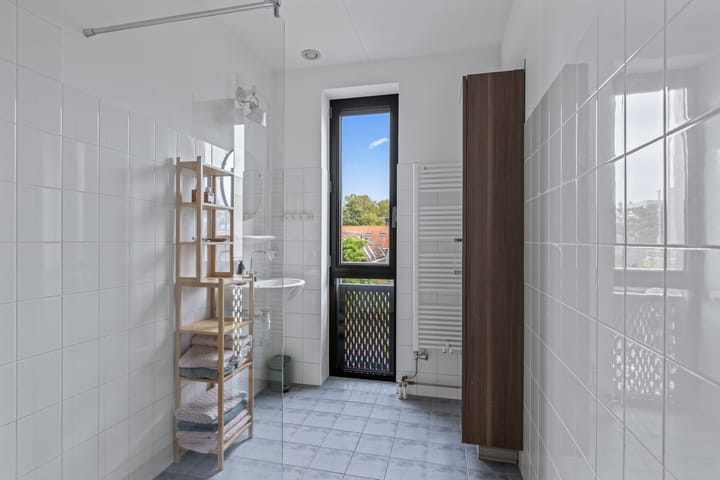 Photo 41 of Gruttersdijk 25-A