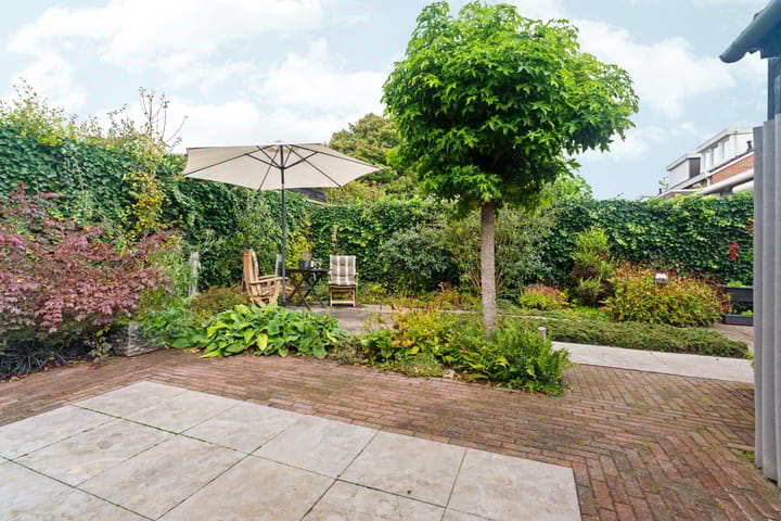 Photo 2 of De Gasperistraat 5