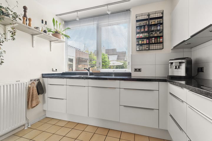 Photo 16 of De Gasperistraat 5