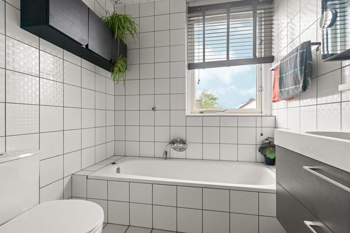 Photo 29 of De Gasperistraat 5